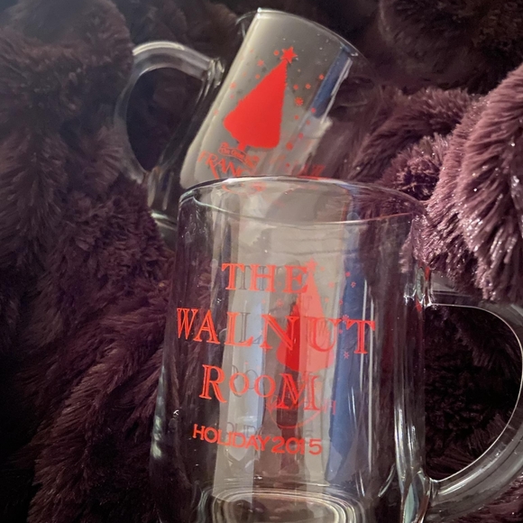 Walnut Room Holiday 2015 clear mug - Picture 7 of 8